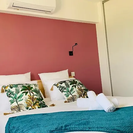 L'amiral Maison Avec Piscine/parking/wifi/plages 5kms * لو ماثيز