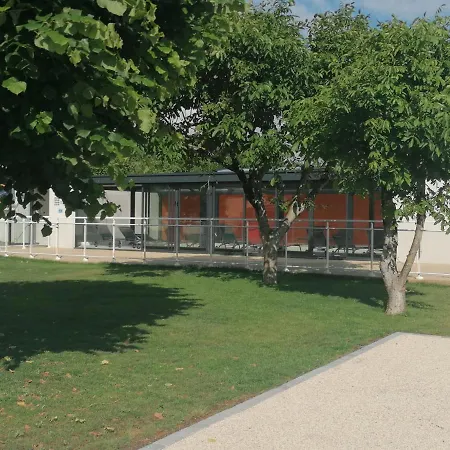 L'amiral Maison Avec Piscine/parking/wifi/plages 5kms Hébergement de vacances