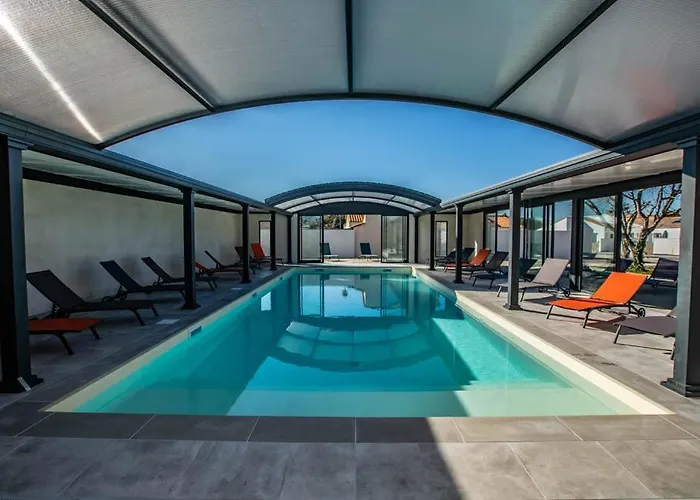 L'amiral Maison Avec Piscine/parking/wifi/plages 5kms Holiday home *