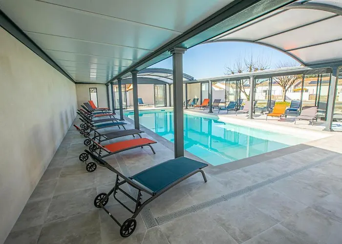 L'amiral Maison Avec Piscine/parking/wifi/plages 5kms Holiday home *