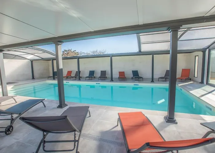 L'amiral Maison Avec Piscine/parking/wifi/plages 5kms Holiday home Les Mathes