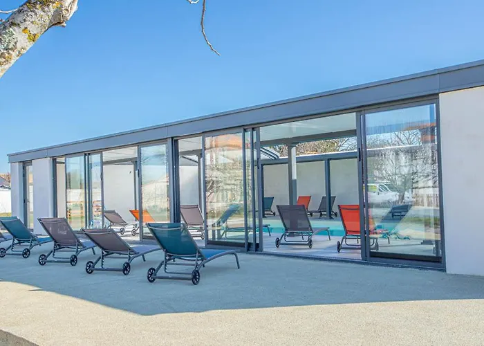 Holiday home L'amiral Maison Avec Piscine/parking/wifi/plages 5kms