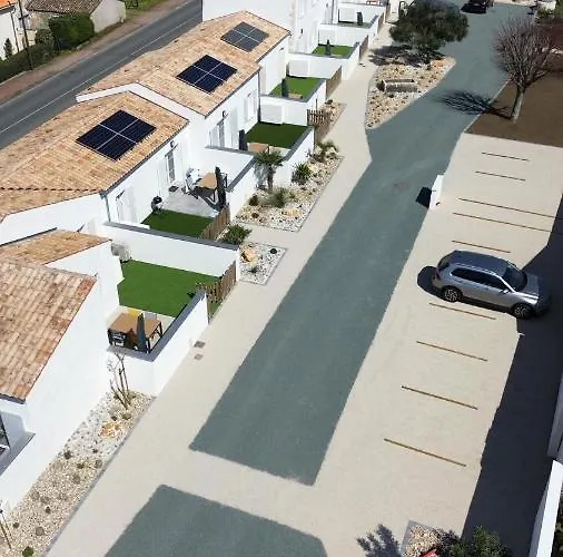 L'amiral Maison Avec Piscine/parking/wifi/plages 5kms Holiday home *