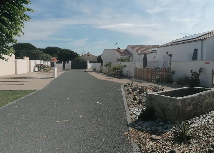 L'amiral Maison Avec Piscine/parking/wifi/plages 5kms